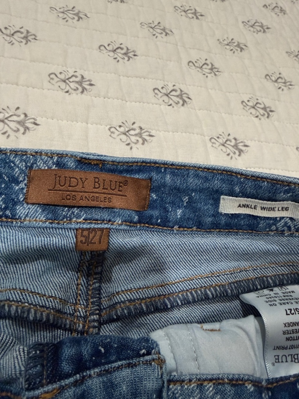 Judy Blue Snake Print Jeans - Picture 3 of 8